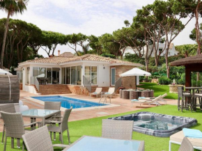 2055 Stunning five star Villa , Jacuzzi , Sauna